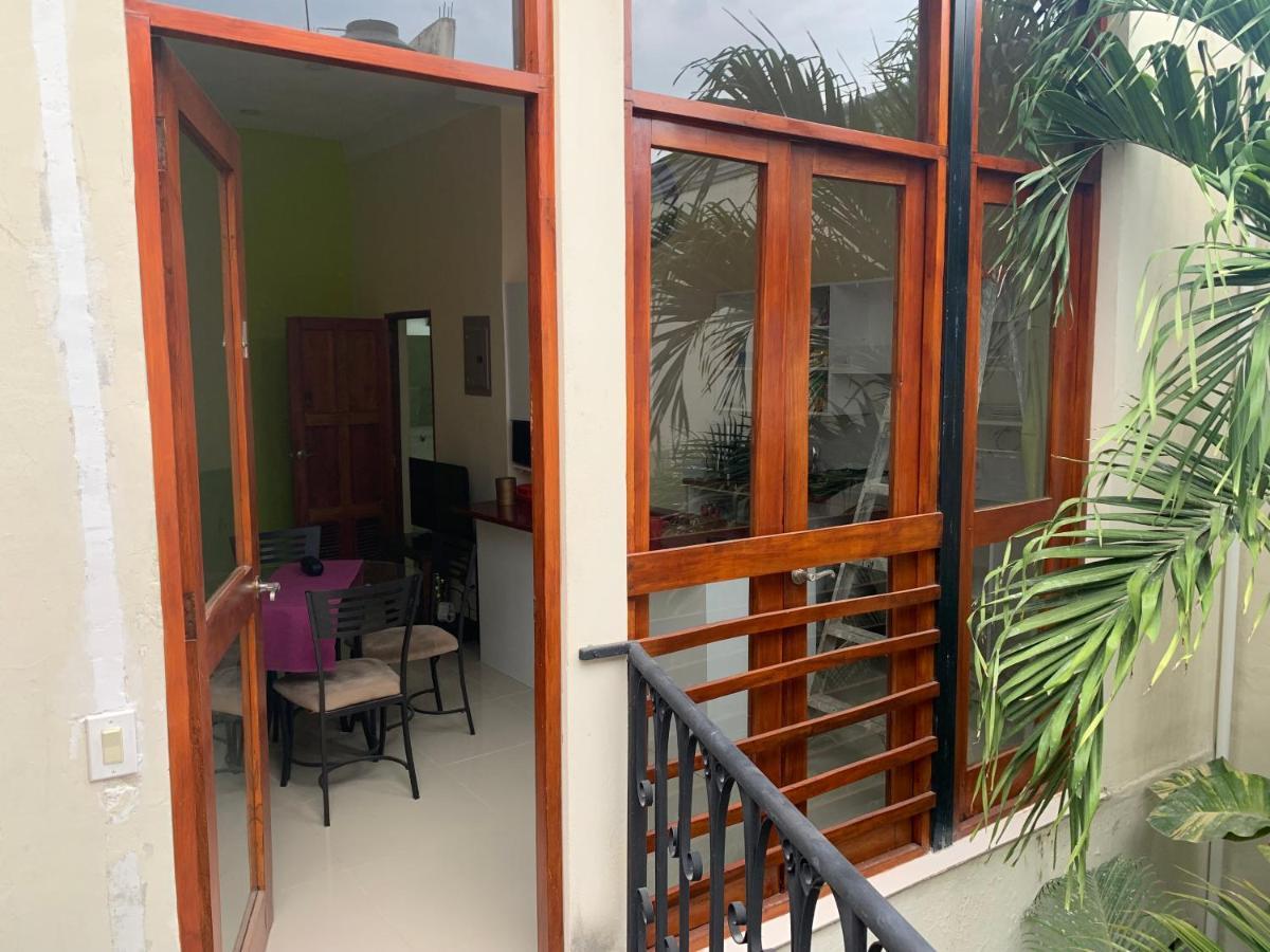 Apartamentos Casa Amarilla Granada Zewnętrze zdjęcie