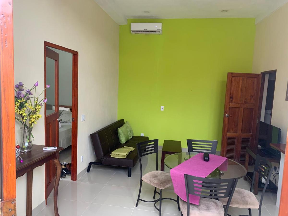 Apartamentos Casa Amarilla Granada Zewnętrze zdjęcie
