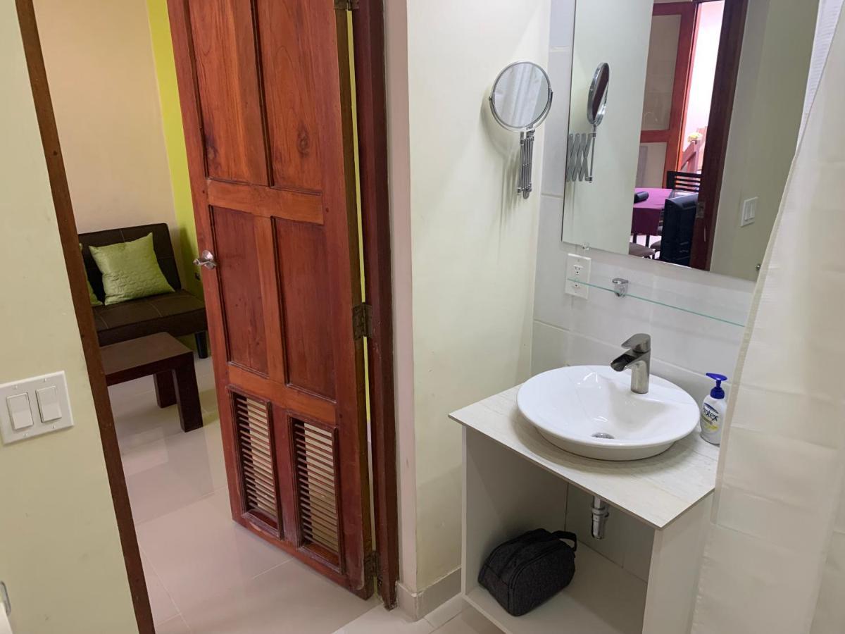 Apartamentos Casa Amarilla Granada Zewnętrze zdjęcie