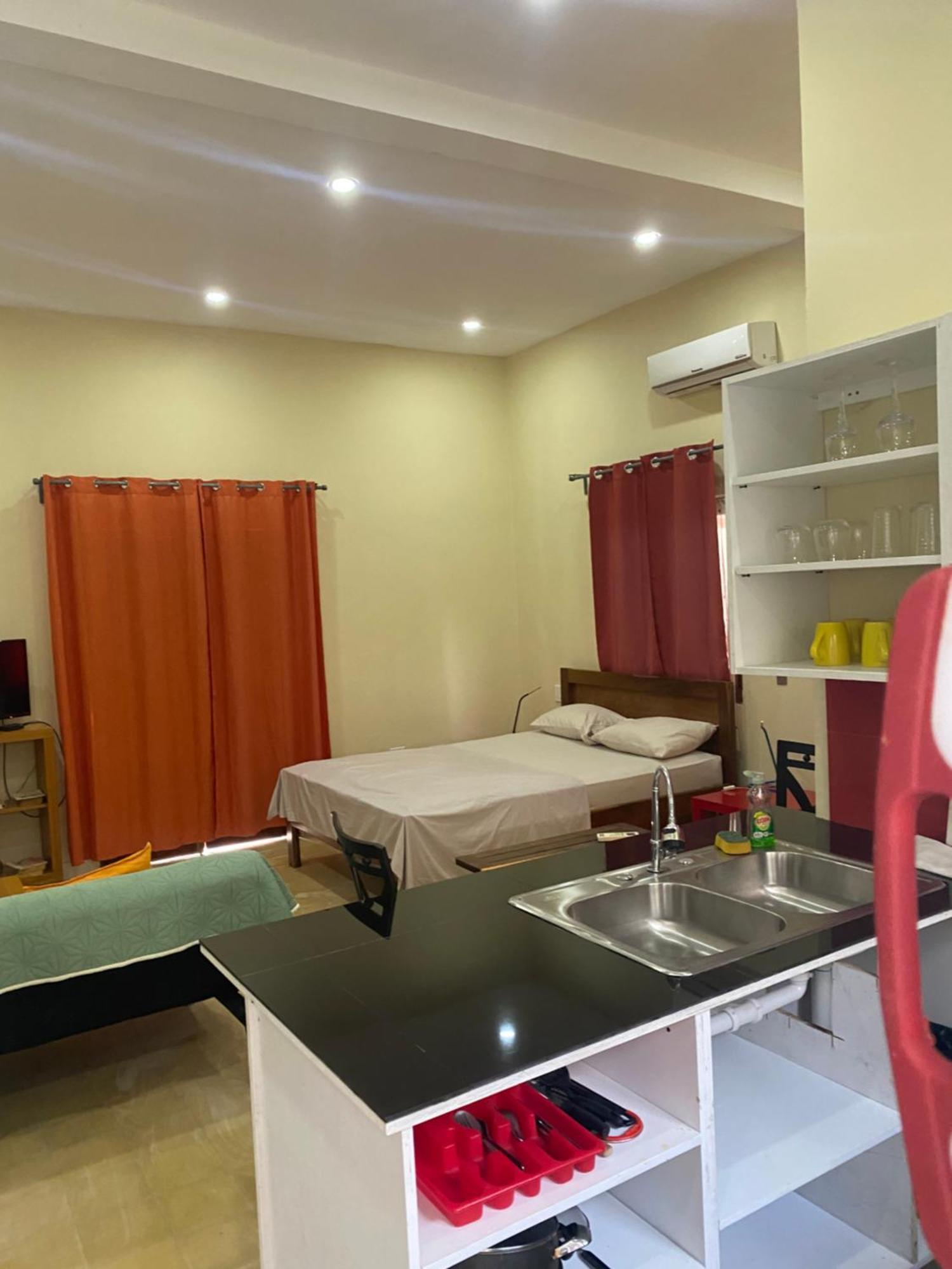 Apartamentos Casa Amarilla Granada Zewnętrze zdjęcie