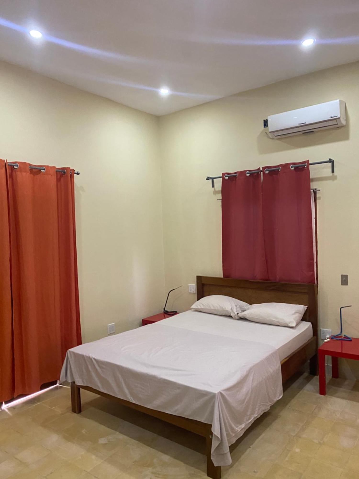 Apartamentos Casa Amarilla Granada Zewnętrze zdjęcie