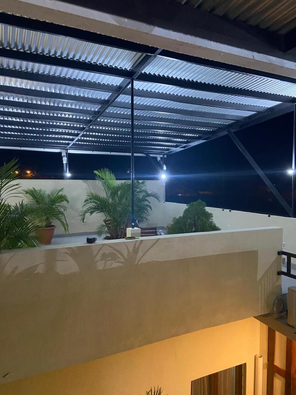 Apartamentos Casa Amarilla Granada Zewnętrze zdjęcie