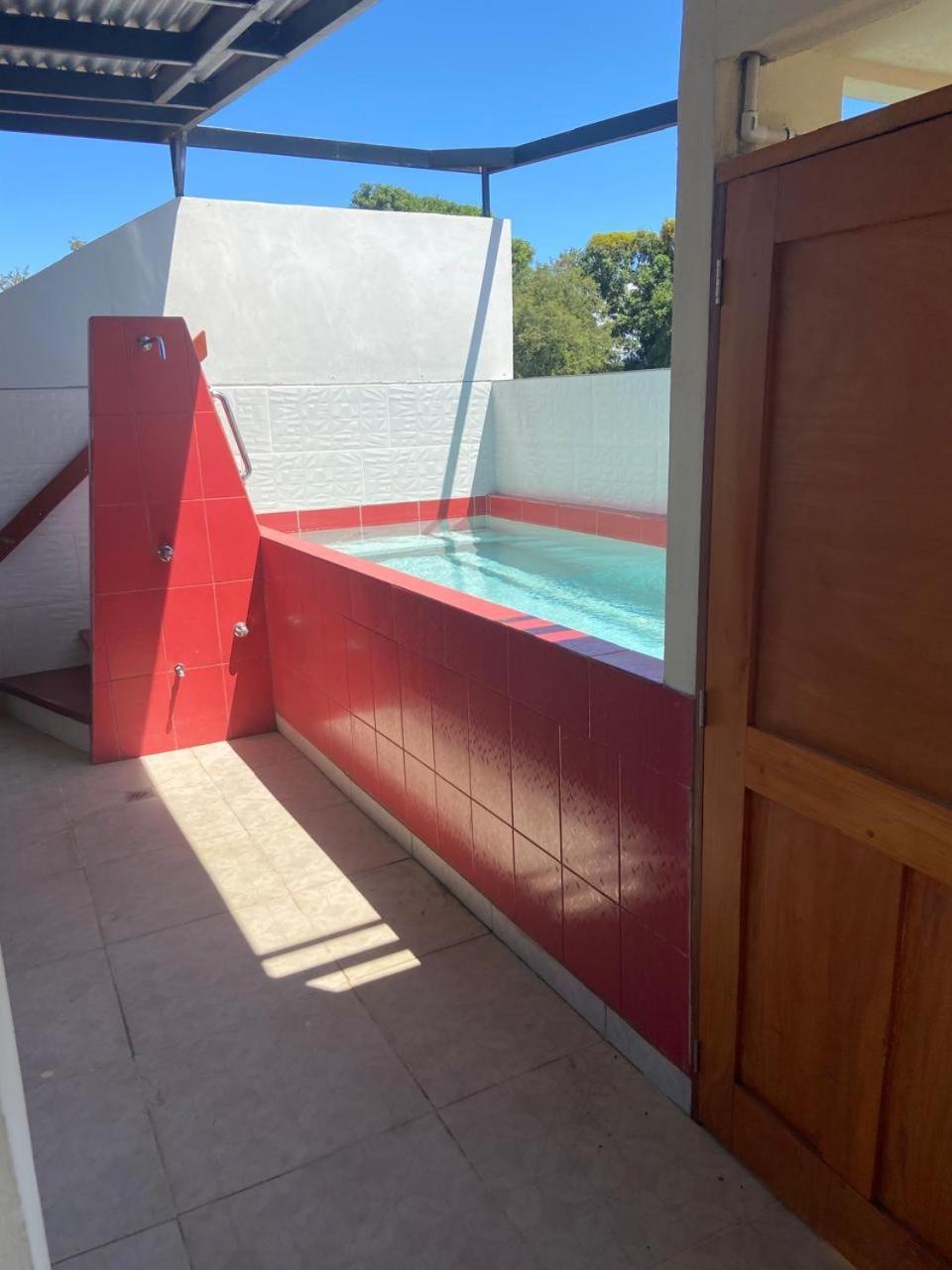 Apartamentos Casa Amarilla Granada Zewnętrze zdjęcie