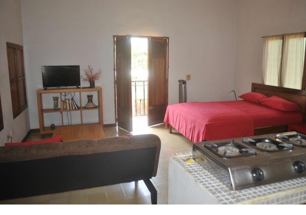 Apartamentos Casa Amarilla Granada Zewnętrze zdjęcie