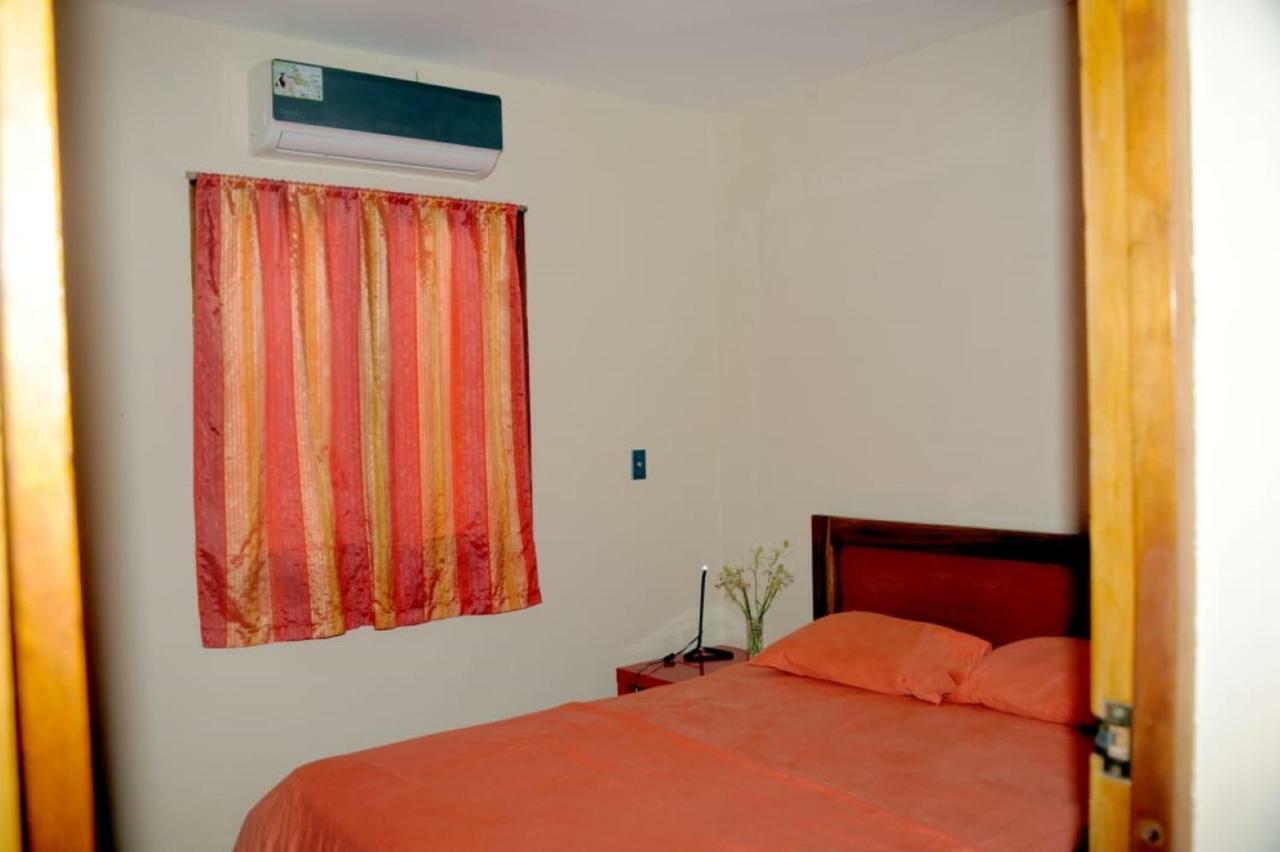 Apartamentos Casa Amarilla Granada Zewnętrze zdjęcie