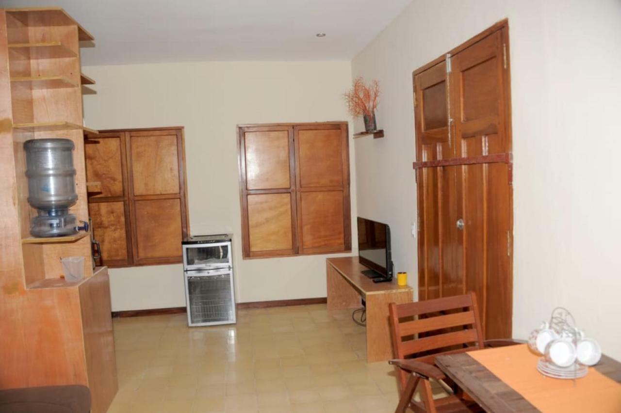 Apartamentos Casa Amarilla Granada Zewnętrze zdjęcie