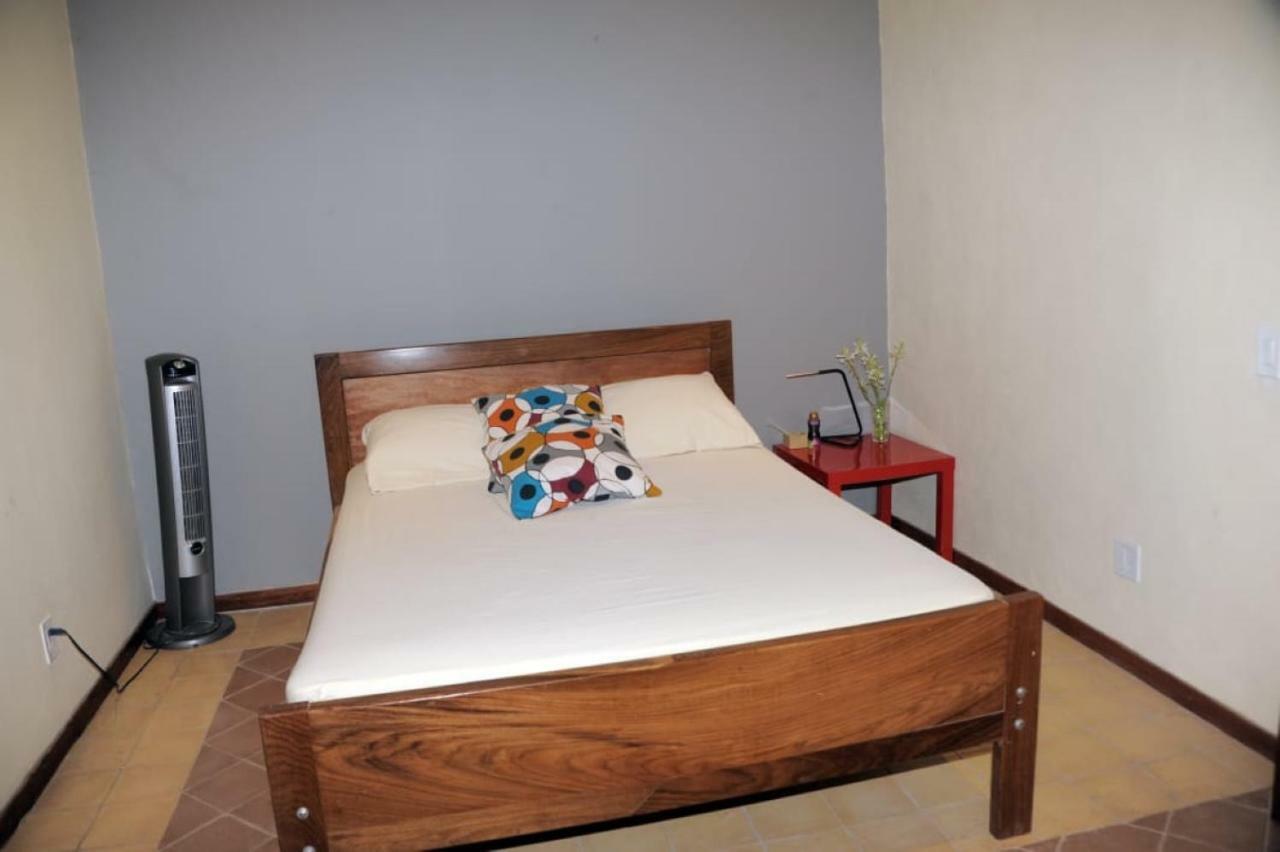 Apartamentos Casa Amarilla Granada Zewnętrze zdjęcie